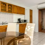 Apartmán 1 Bedroom Awesome In Rab