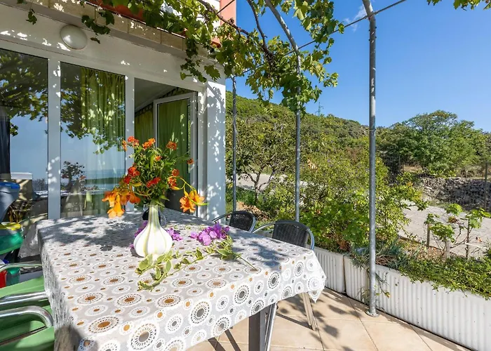 1 Bedroom Beautiful In Rab Daire *