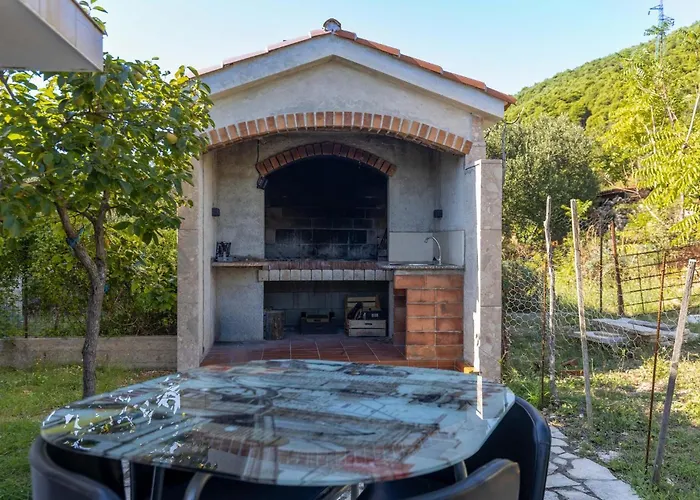 1 Bedroom Beautiful In Rab Rab Town