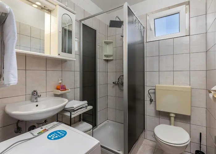 1 Bedroom Beautiful In Rab Daire