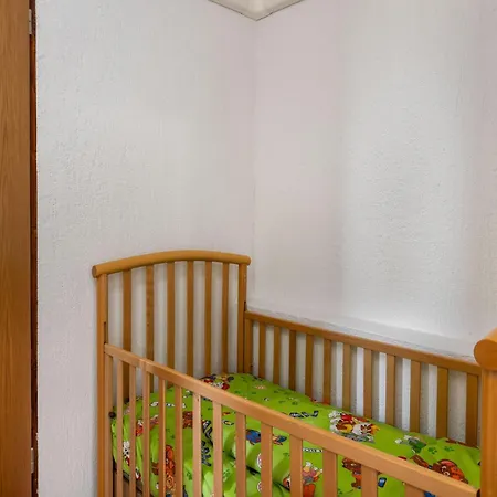 شقة 1 Bedroom Awesome In Rab