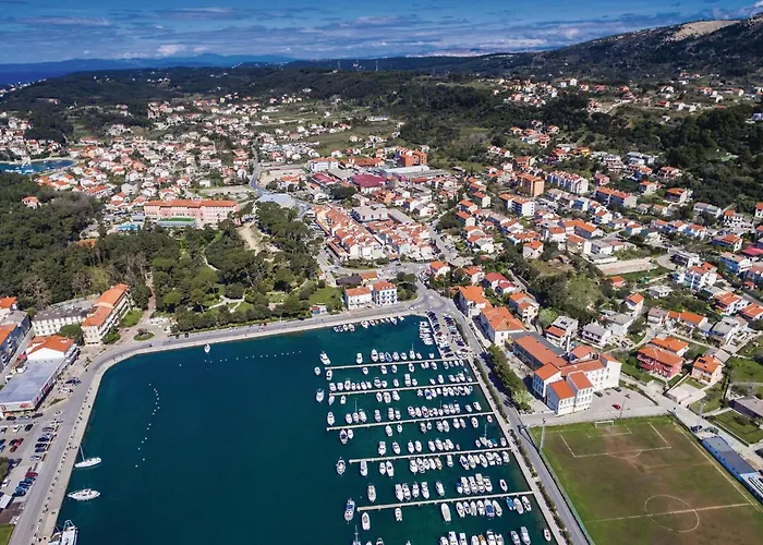 1 Bedroom Beautiful In Rab
